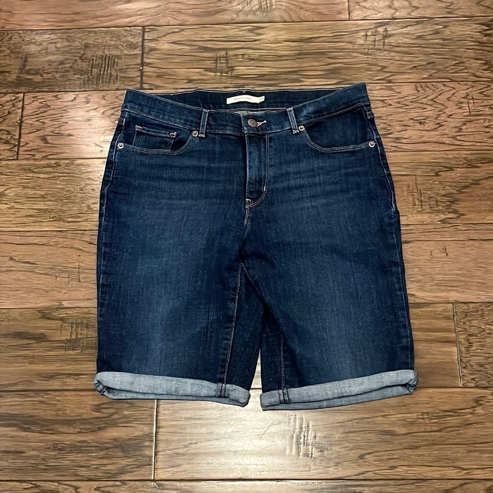 Levi’s Bermuda Short Size 29